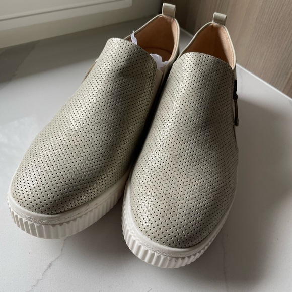 SOUL Naturalizer Shoes - Size 10 SOUL Naturalizer Women's, Turner Slip-On